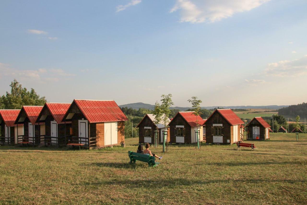 Camping v Ráji - Palda Rovensko pod Troskami Ngoại thất bức ảnh